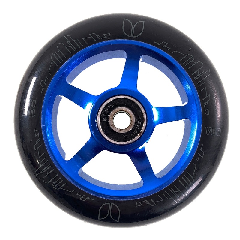 Blazer Pro Outrun Scooter Wheel 100 mm – Blue Chrome