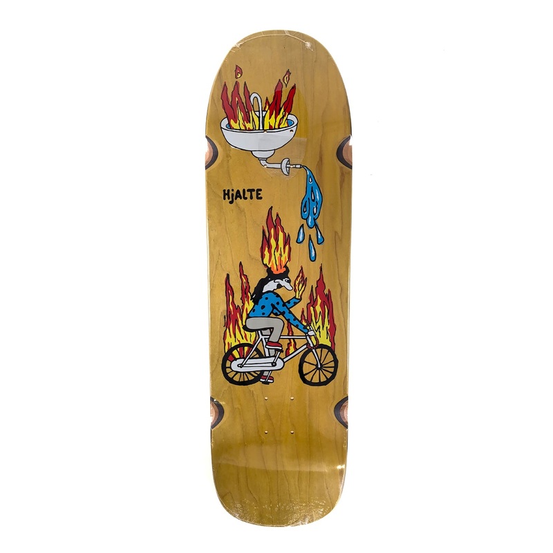 Polar – 9″ – Hjalte Halberg “Fire Ride” Shaped Wheel Well Deck