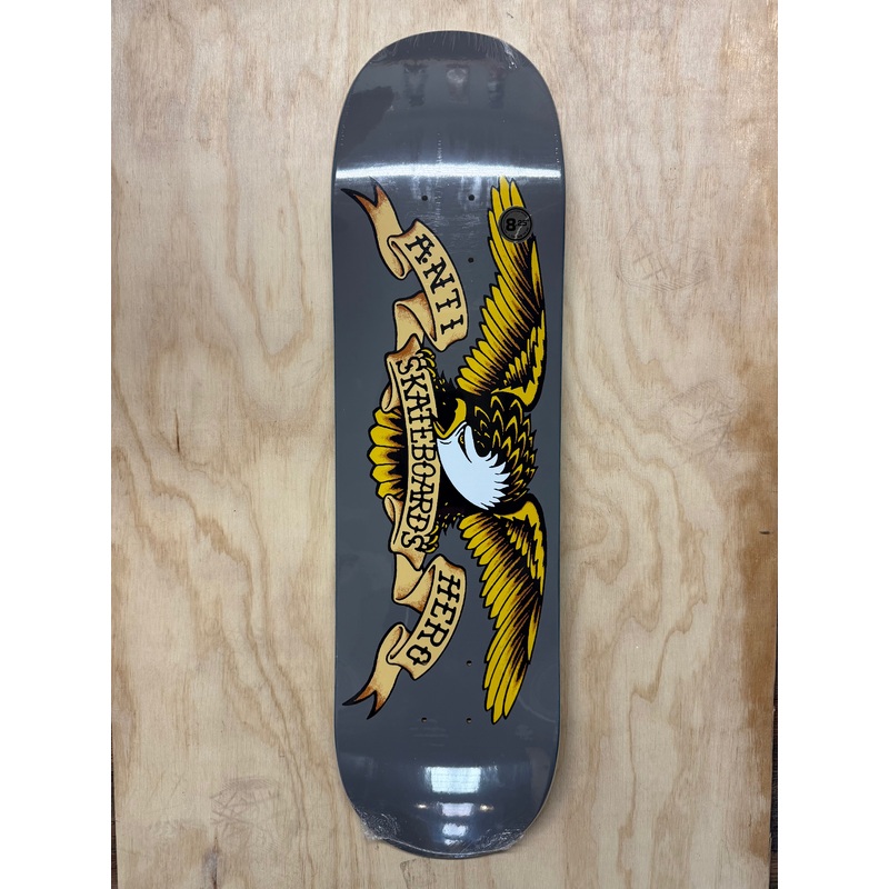 ANTIHERO CLASSIC EAGLE 8.25