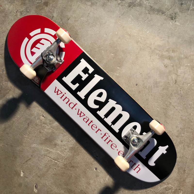Element Skateboards – Section Complete Skateboard 7.37″
