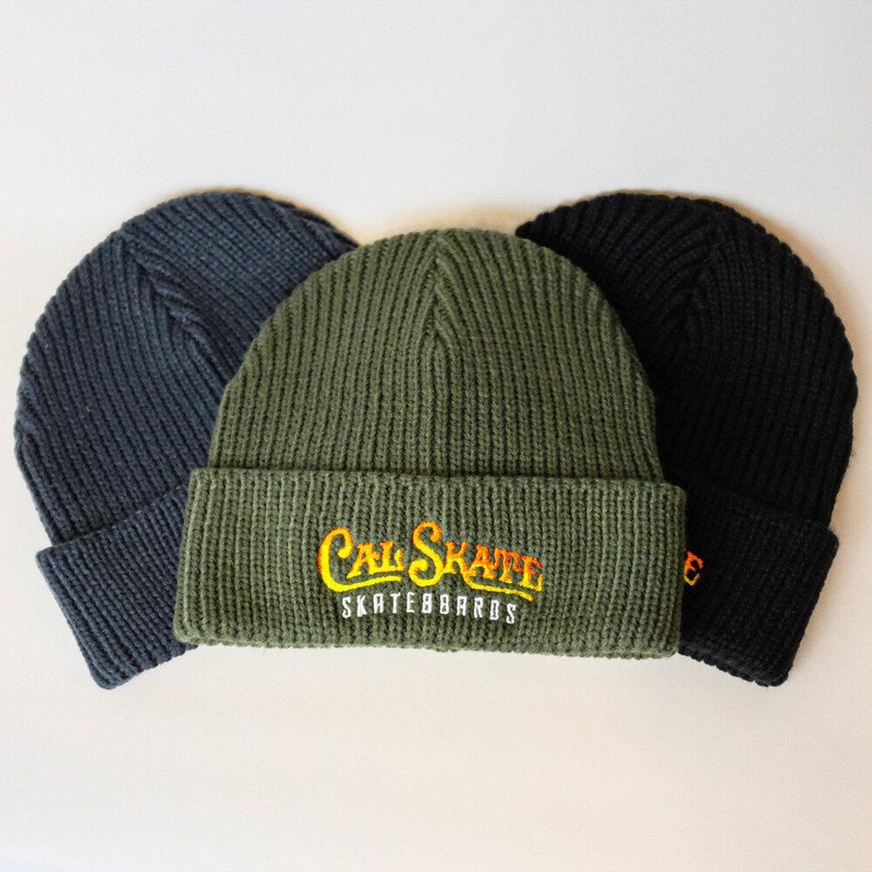 Cal’s beanies black