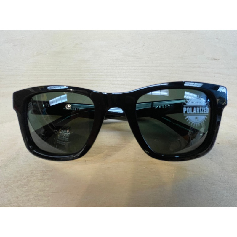 MEMPHIS Black Gloss / G15 Polarized