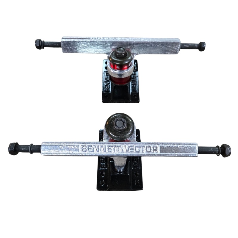 7.75″ 5.0 Bennett Vector Skateboard Trucks BLACK BASE PLATES