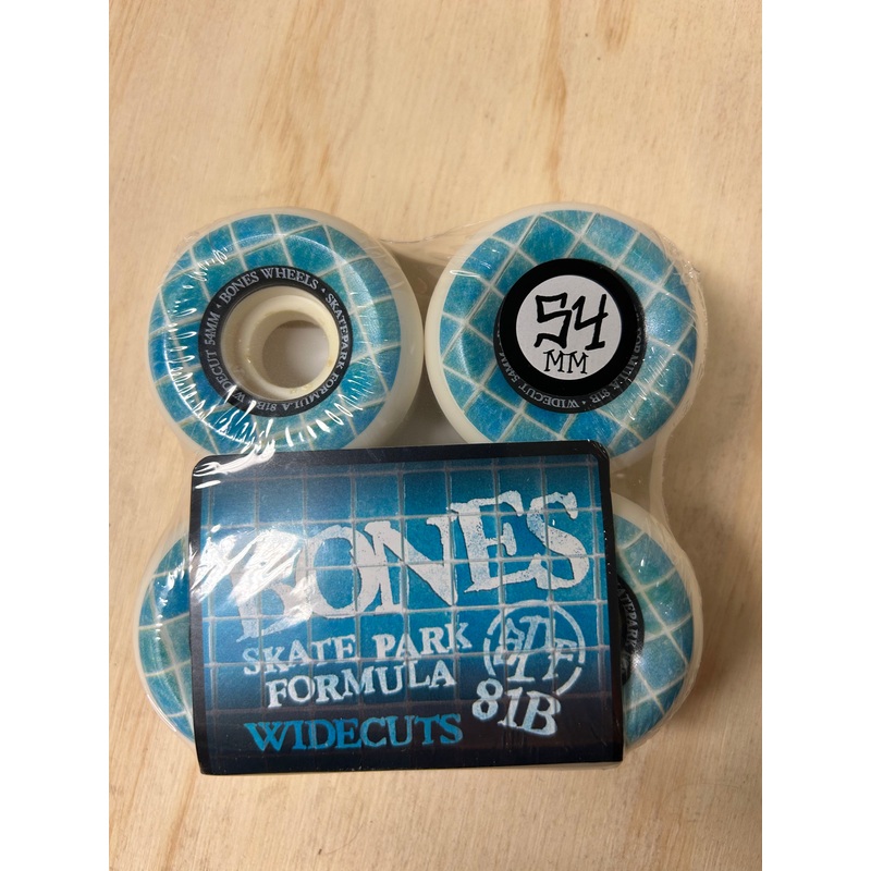 BONES POOL & THE GANG 54MM V6 WIDECUT SKATEPARK FORMULA 81B 4PK 54 mm