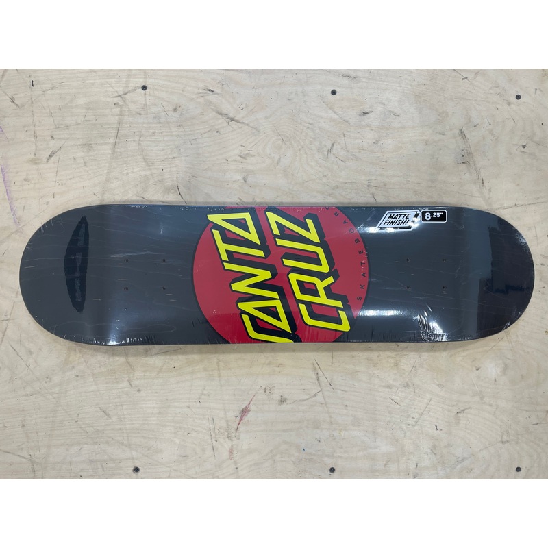 Santa Cruz Classic Dot Deck 8.25
