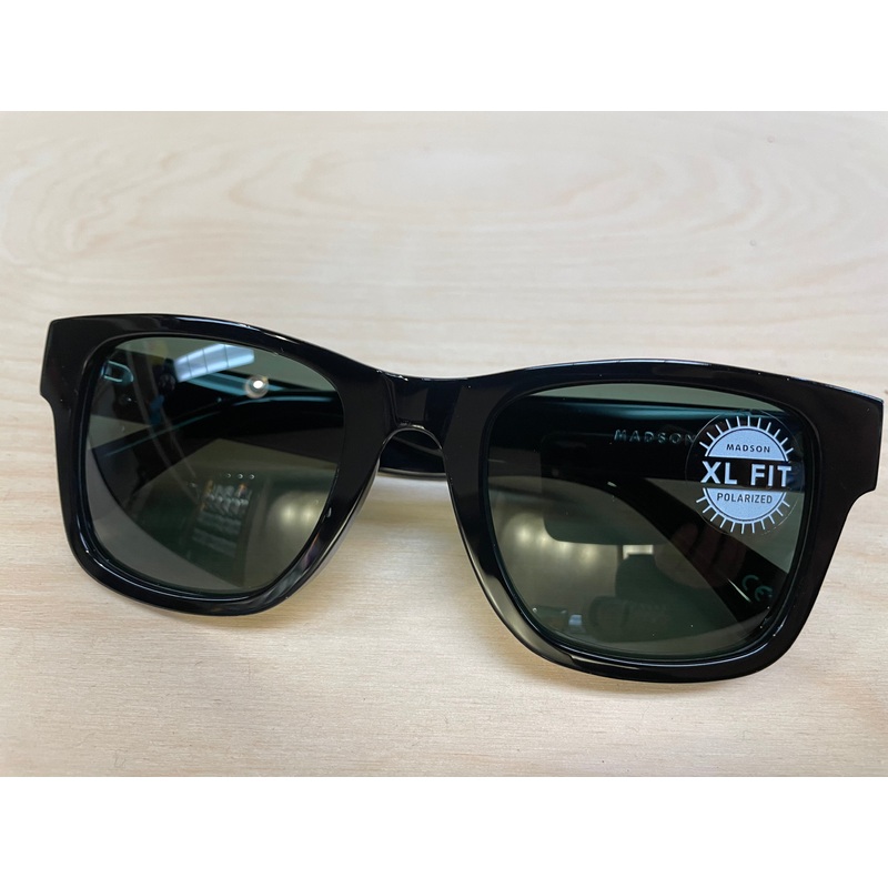 MEMPHIS Black Gloss/ G15 Polarized XL