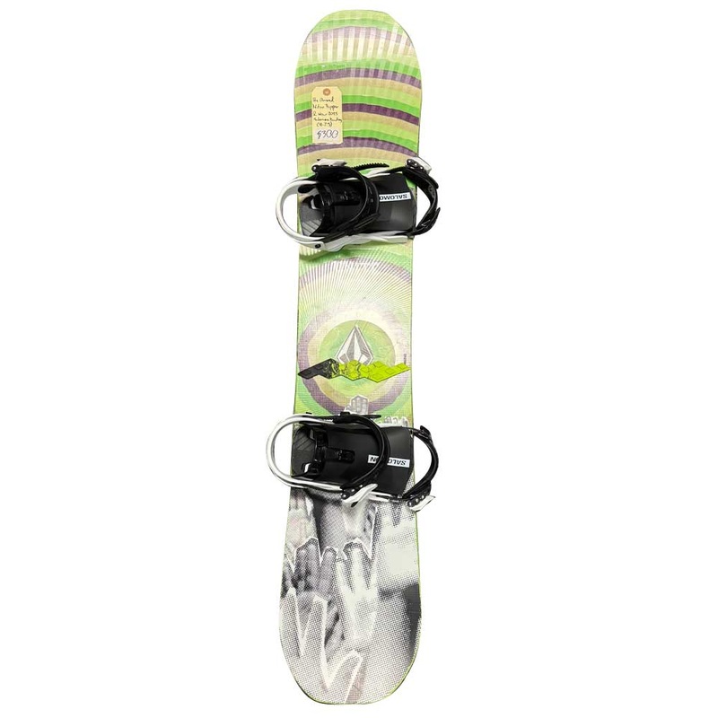 Pre Owned Nitro Ripper x Volcom 132 Snowboard and New 2025 Solomon Bindings Size 4-7.5 132