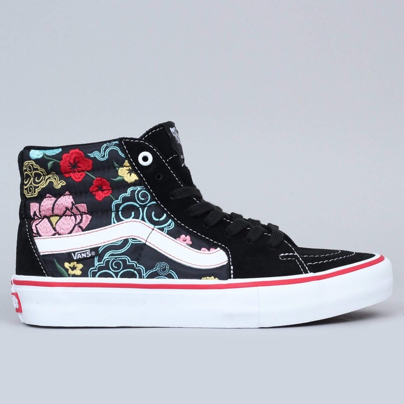 Vans Sk8-Hi Pro Shoes (Lizzie Armanto Floral) Black / Multi UK3