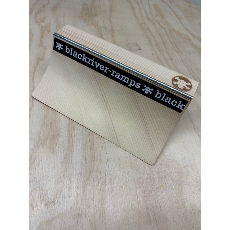 Pocket Quater XL with Diamond Coping