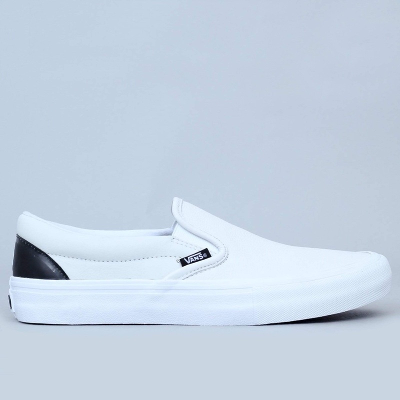 Vans X Octagon Slip on Pro Shoes True White / Black UK8