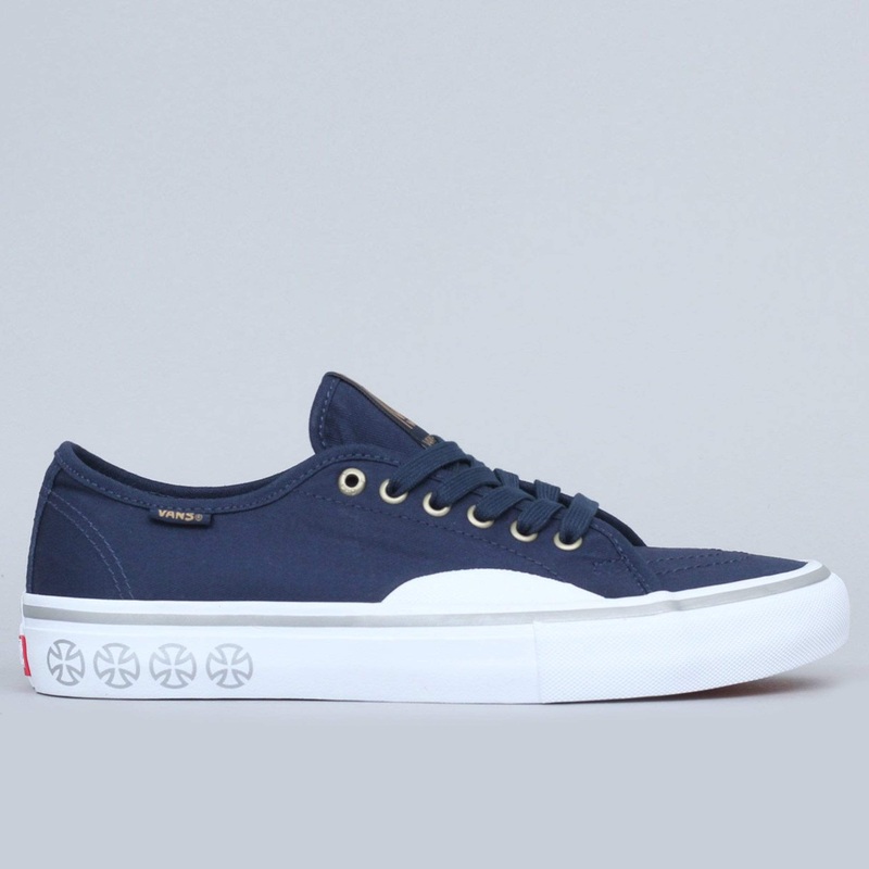 Vans AV Classic Pro Shoes (Independent) Dress Blues UK7