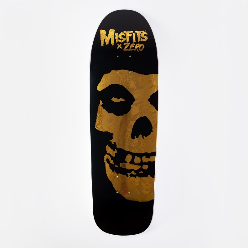 Zero x Misfits 9.25″ Fiend Skull Collage Gold Foil Deck – Gold 9.25″