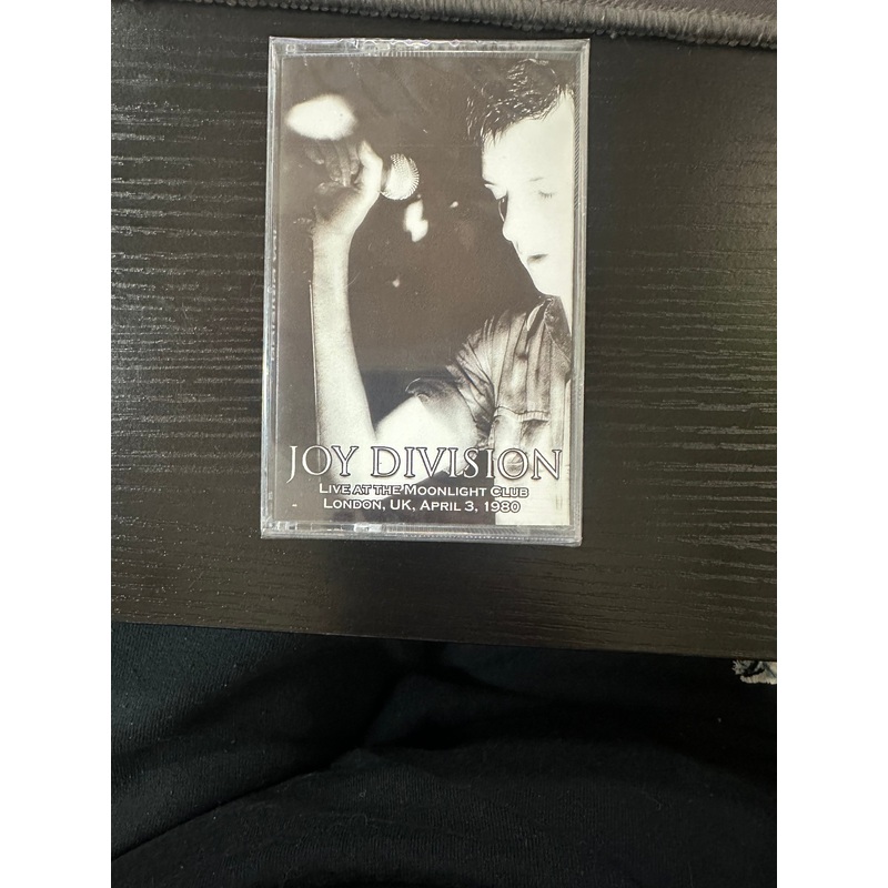 JOY DIVISION – LIVE AT THE MOONLIGHT CLUB, LONDON, 4-3-1980 MC Cassette *Unofficial Release*