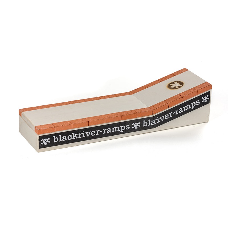 BLACKRIVER BRICK CURB FINGERBOARD RAMP