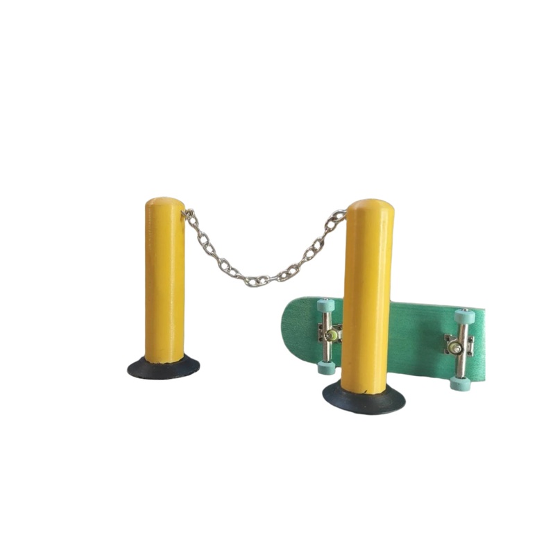 CHAIN BARRIER