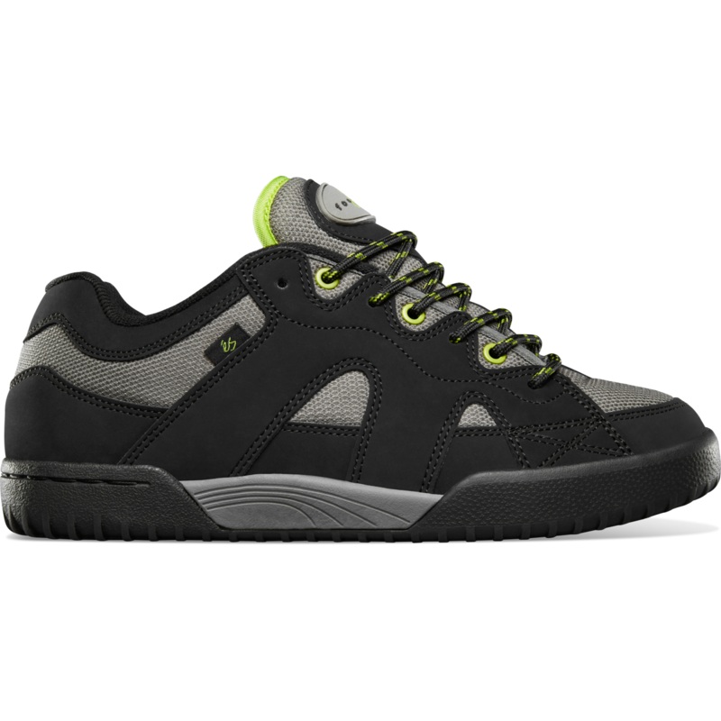 eS ONE NINE 7 SHOES